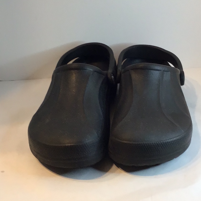 Unisex Black Crocs